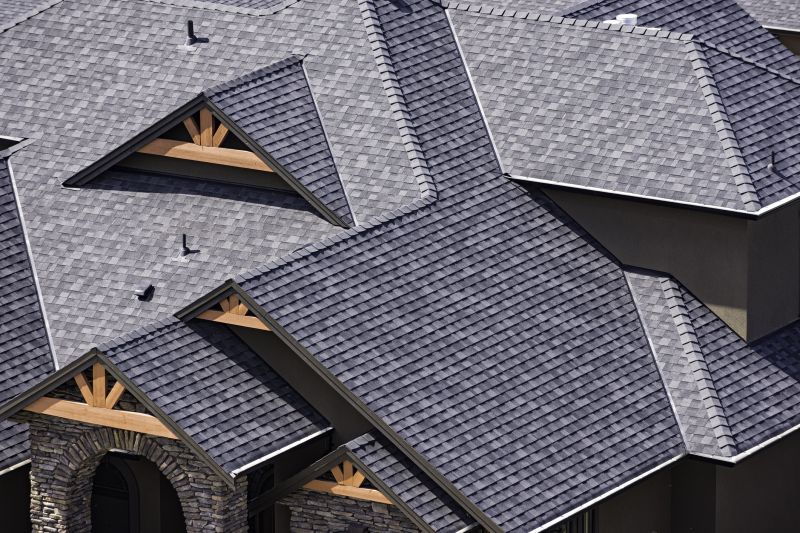 Roof Shingles Installation